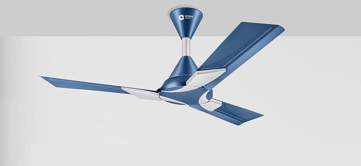 Why Fan moves from left to right direction?
