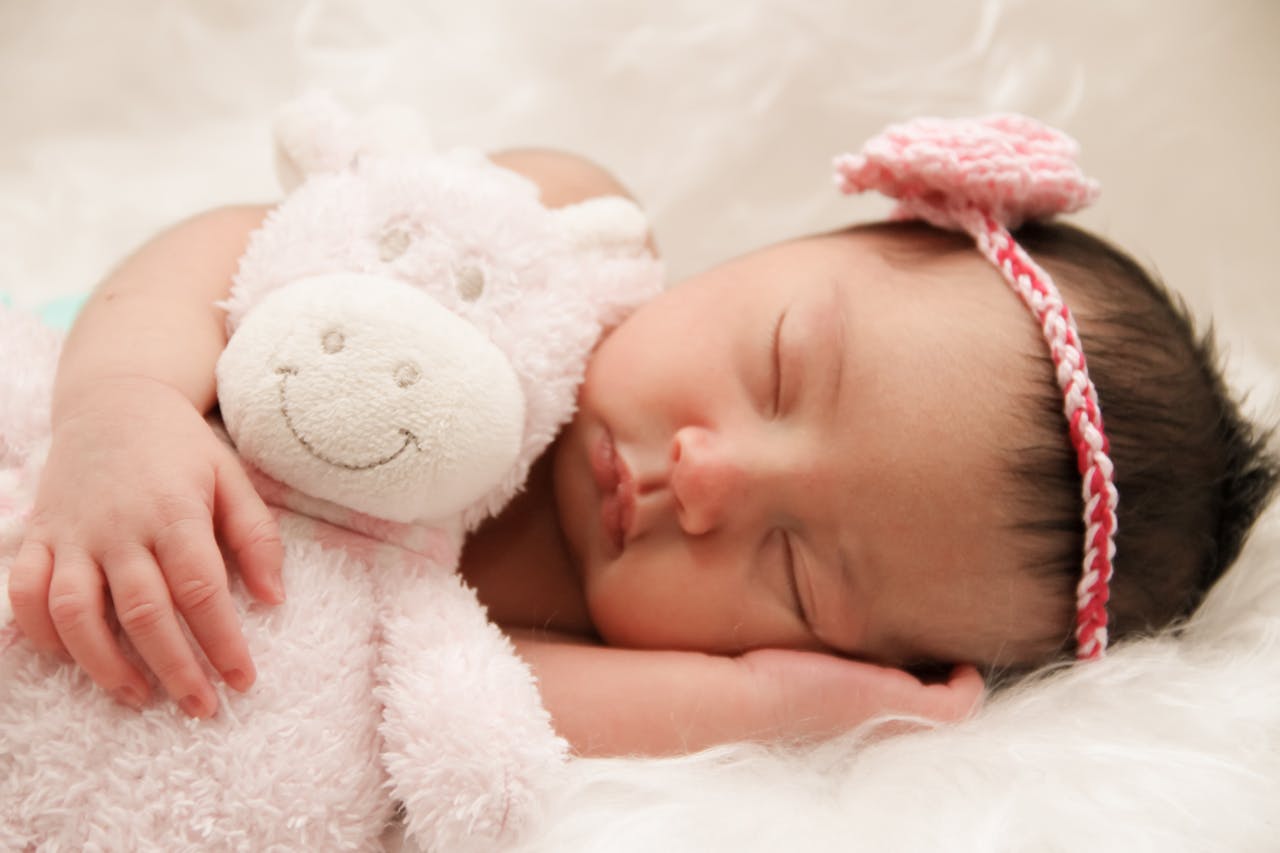 Is Your Baby Sleeping in An AC Room? 5 Things to Keep in Mind