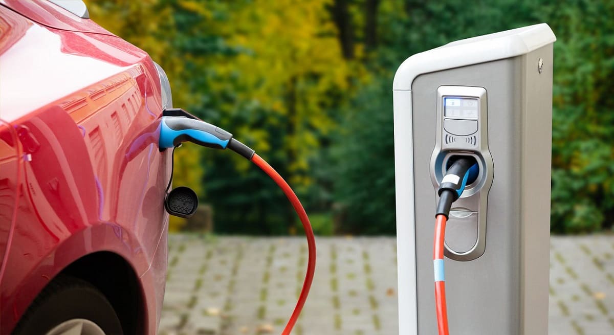 How to charge electric car and common Ways
