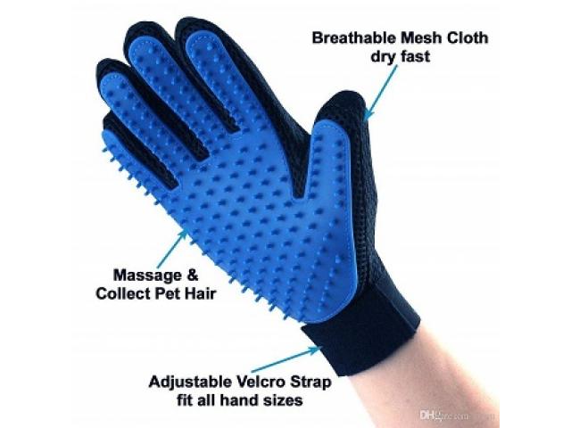 Foodie Puppies Hair Massager Groomer Glove for Dogs, Cats - 2/3