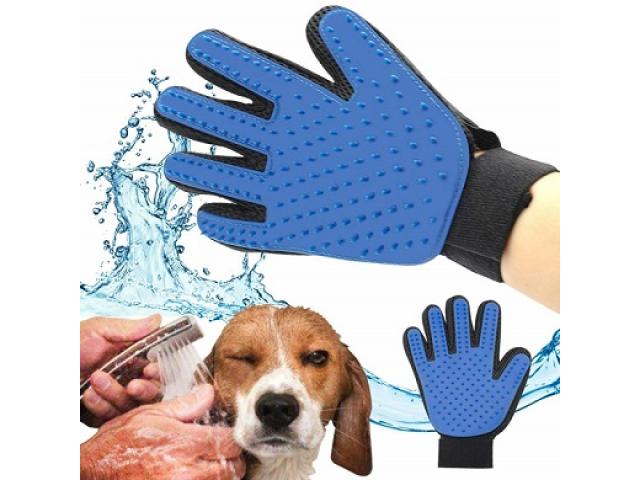 Foodie Puppies Hair Massager Groomer Glove for Dogs, Cats - 3/3