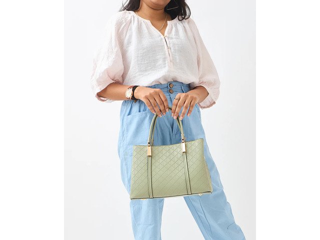 Stylish Small Handbags for Women That Elevate Every Look – Chumbak - 1/1