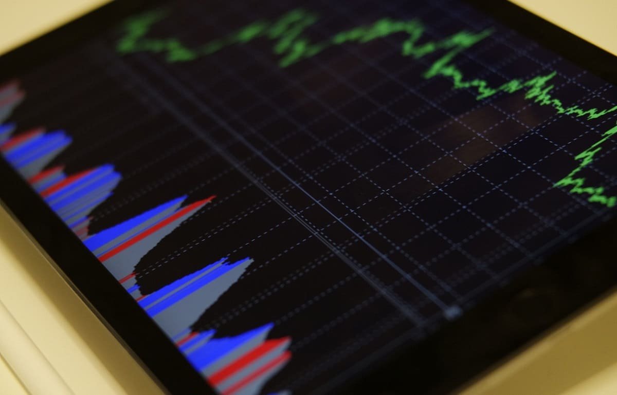 10 Ways NLP is Impacting the Financial Sector in 2024