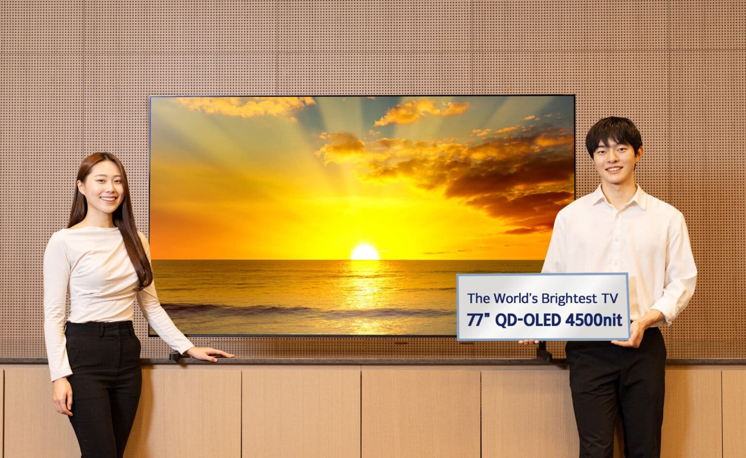 Samsung Unveils World’s Brightest QD-OLED TV Ahead of CES 2026